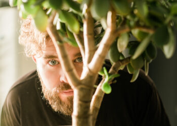 ນັກທຸລະກິດນັກຊອກຮູ້