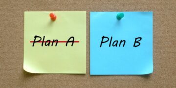 ມີແຜນສອງເພື່ອເປົ້າໝາຍດຽວ